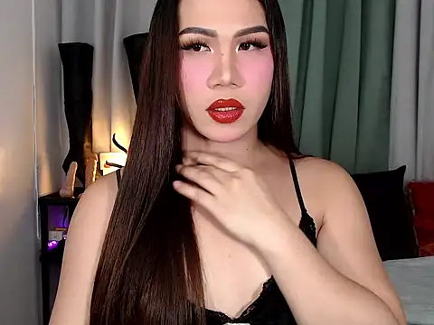 elise bloom69 online show from June 18, 2026, 4:44 pm