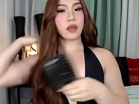 elise bloom69 online show from June 19, 2026, 1:59 pm
