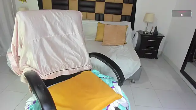 Snapshot of BarbieKano chatting on October 3, 2025, 11:24 pm BarbieKano online show from October 3, 2025, 11:24 pm