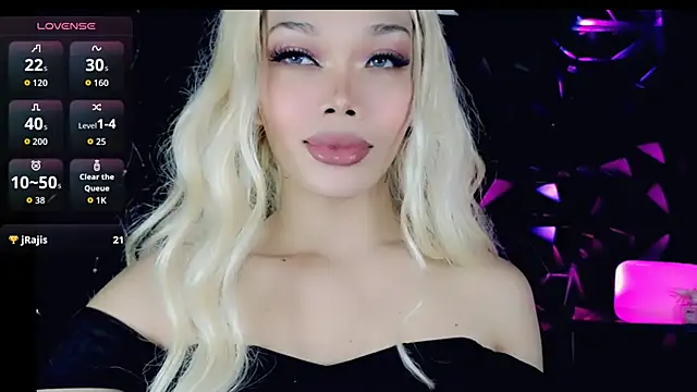 Snapshot of sugar_bbyxx chatting on September 27, 2025, 10:04 pm sugar bbyxx online show from September 27, 2025, 10:04 pm