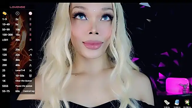 Snapshot of sugar_bbyxx chatting on October 17, 2025, 3:53 am sugar bbyxx online show from October 17, 2025, 3:53 am