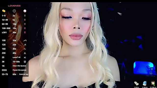 Snapshot of sugar_bbyxx chatting on October 24, 2025, 5:15 am sugar bbyxx online show from October 24, 2025, 5:15 am