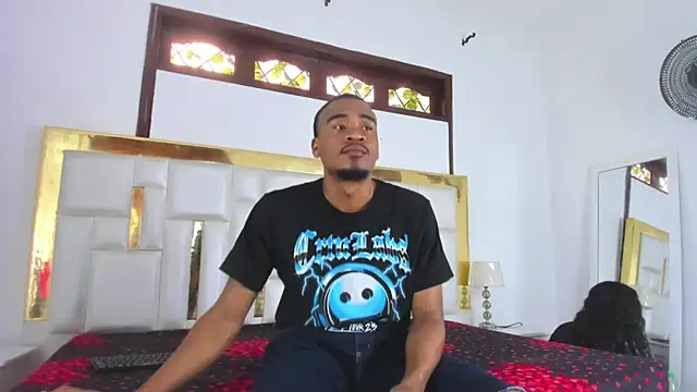 Kylieandjhonny online show from February 14, 2025, 6:19 pm