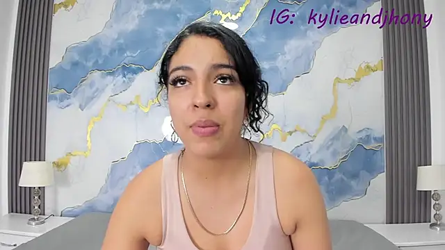 Kylieandjhonny online show from October 1, 2025, 7:20 pm