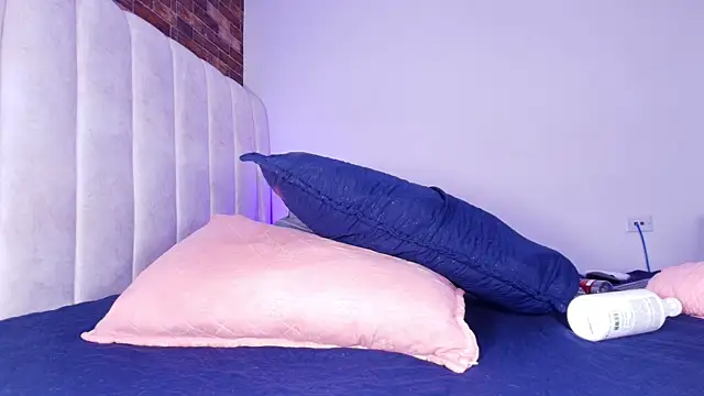  ebony-queen  online show from June 10, 2026, 3:07 am