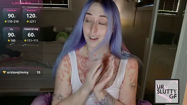 ursluttygf online show from April 30, 2026, 3:18 pm