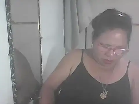 Snapshot of hotwet_mama4uxx chatting on January 30, 2025, 2:36 pm hotwet mama4uxx online show from January 30, 2025, 2:36 pm
