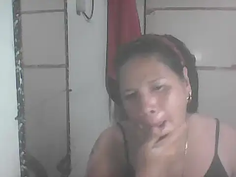Snapshot of hotwet_mama4uxx chatting on February 3, 2025, 1:08 pm hotwet mama4uxx online show from February 3, 2025, 1:08 pm