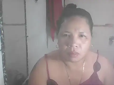 Snapshot of hotwet_mama4uxx chatting on February 11, 2025, 3:18 am hotwet mama4uxx online show from February 11, 2025, 3:18 am