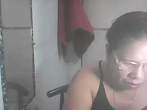 Snapshot of hotwet_mama4uxx chatting on March 1, 2025, 1:40 pm hotwet mama4uxx online show from March 1, 2025, 1:40 pm