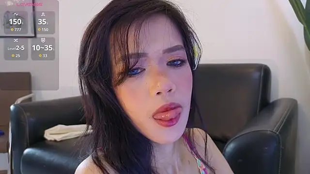 Snapshot of Fallen_Virtue chatting on October 29, 2025, 2:03 am Fallen Virtue online show from October 29, 2025, 2:03 am