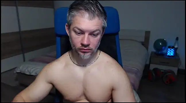 RobbyShawz online show from December 23, 2024, 5:28 am