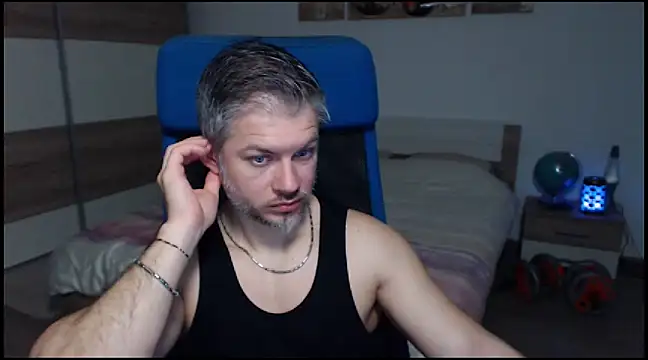 RobbyShawz online show from December 23, 2024, 9:38 am