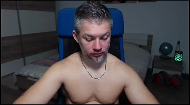 RobbyShawz online show from December 30, 2024, 5:48 am