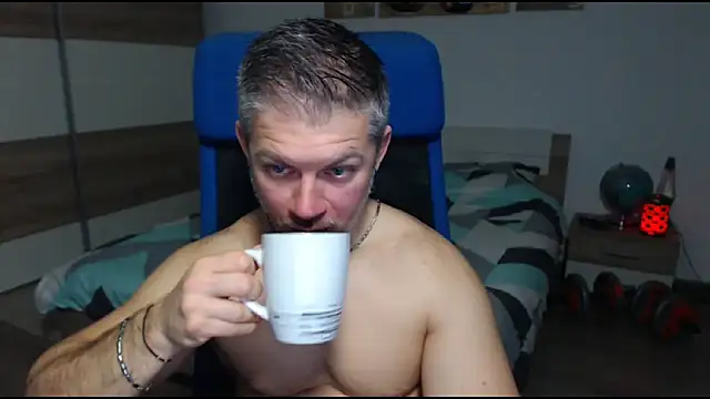 RobbyShawz online show from January 2, 2025, 5:46 am