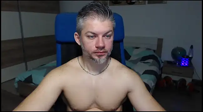 RobbyShawz online show from January 4, 2025, 5:27 am