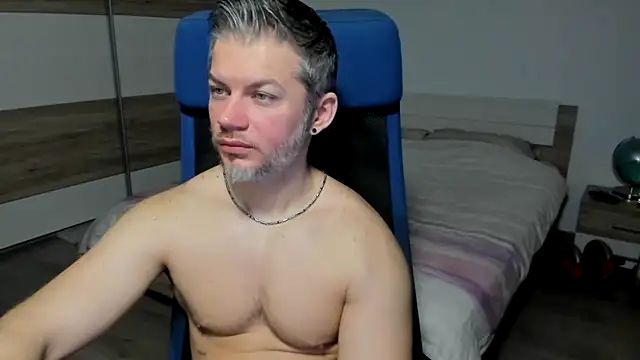 RobbyShawz online show from February 1, 2025, 5:39 am