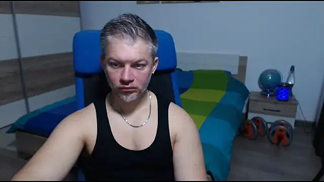 RobbyShawz online show from October 7, 2025, 6:43 am