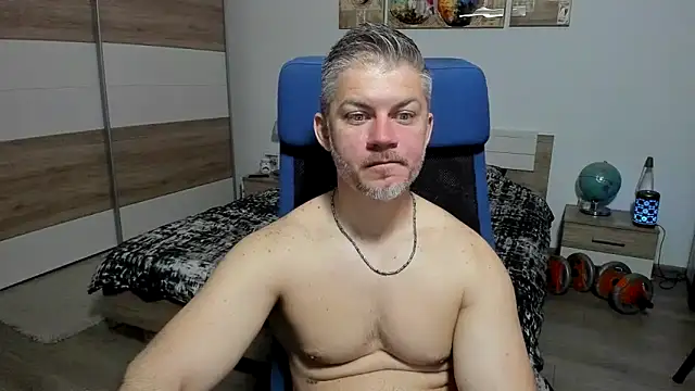 RobbyShawz online show from May 6, 2026, 5:14 am