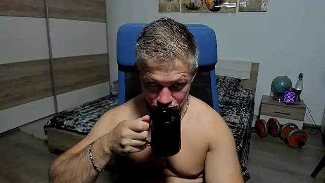 RobbyShawz online show from July 5, 2026, 5:14 am
