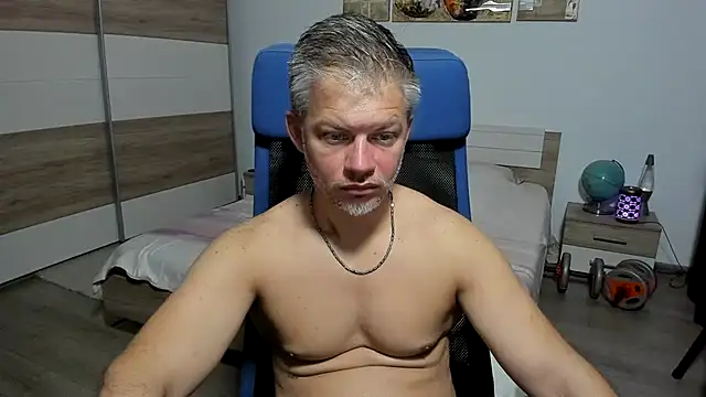 RobbyShawz online show from July 16, 2026, 4:29 am