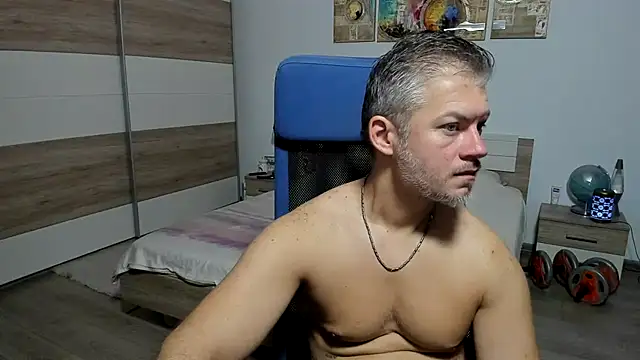 RobbyShawz online show from July 28, 2026, 4:41 am