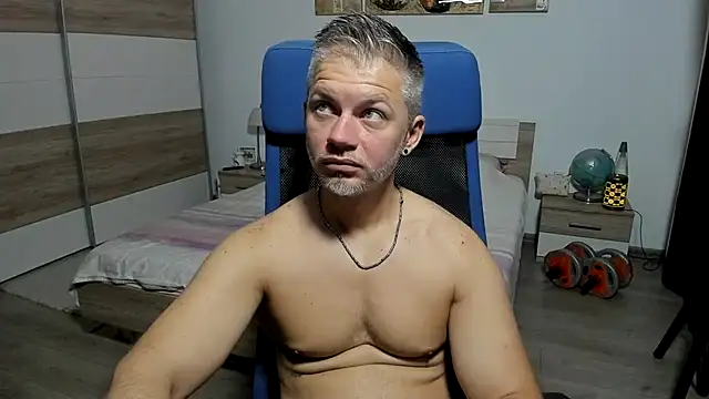 RobbyShawz online show from August 1, 2026, 4:23 am