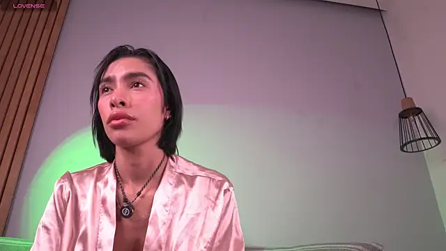 mia-reeves online show from May 7, 2026, 6:46 pm
