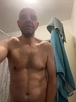 slim1976006 online show from May 5, 2026, 11:29 am