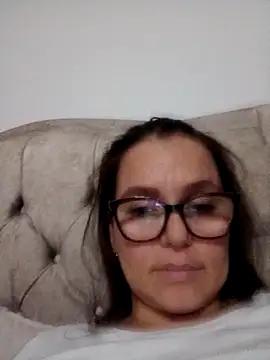 Snapshot of MariaPau_83 chatting on October 1, 2025, 5:57 am MariaPau 83 online show from October 1, 2025, 5:57 am