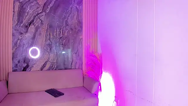 Rianamanson online show from September 26, 2025, 4:16 am