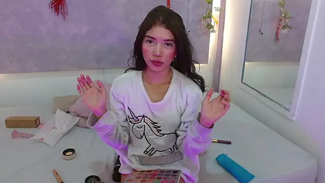 Sweetcristin online show from October 4, 2025, 11:58 pm