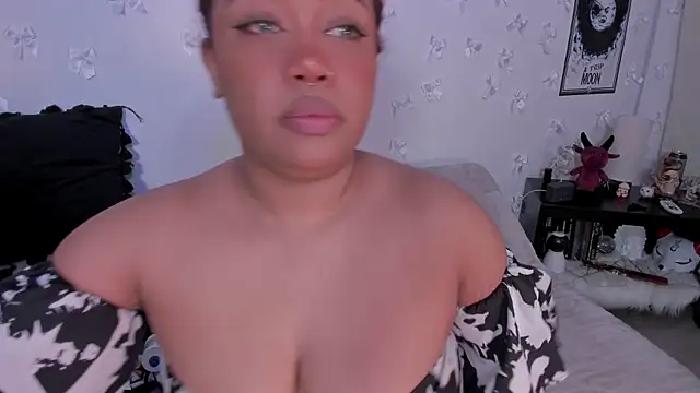 Snapshot of pamela_doll3 chatting on May 12, 2026, 1:36 am pamela doll3 online show from May 12, 2026, 1:36 am