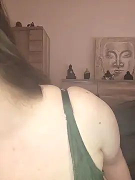 cristalines online show from July 31, 2026, 1:54 pm