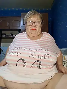 Snapshot of Lena_Gaby chatting on October 21, 2025, 3:18 am Lena Gaby online show from October 21, 2025, 3:18 am