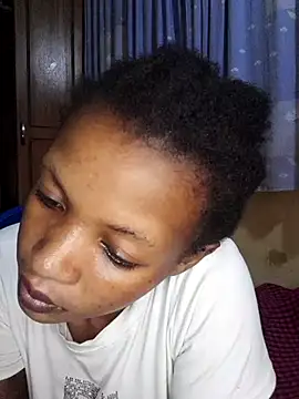 sexpetite online show from November 5, 2025, 2:44 am