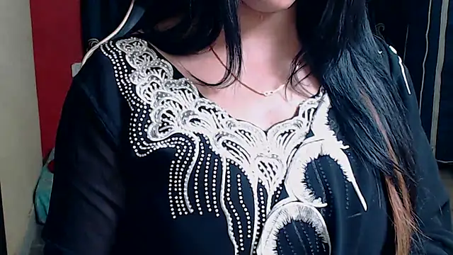 Snapshot of Naiaa-mylove chatting on October 24, 2025, 7:49 am Naiaa-mylove online show from October 24, 2025, 7:49 am