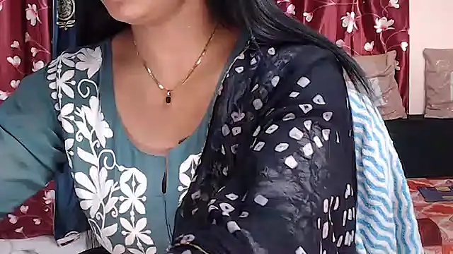 Naiaa-mylove online show from June 24, 2026, 6:34 am