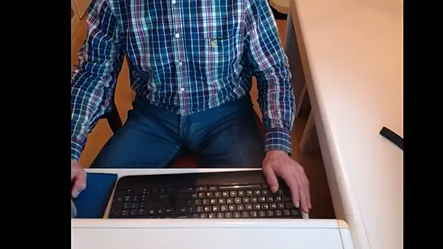 dutchpornking online show from January 12, 2025, 5:44 pm