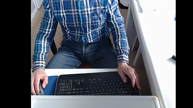 dutchpornking online show from January 14, 2025, 11:42 am