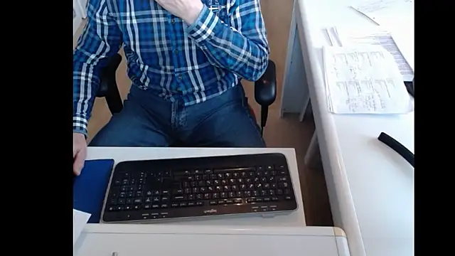 dutchpornking online show from January 17, 2025, 11:06 am