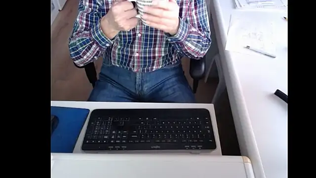 dutchpornking online show from January 28, 2025, 7:53 am