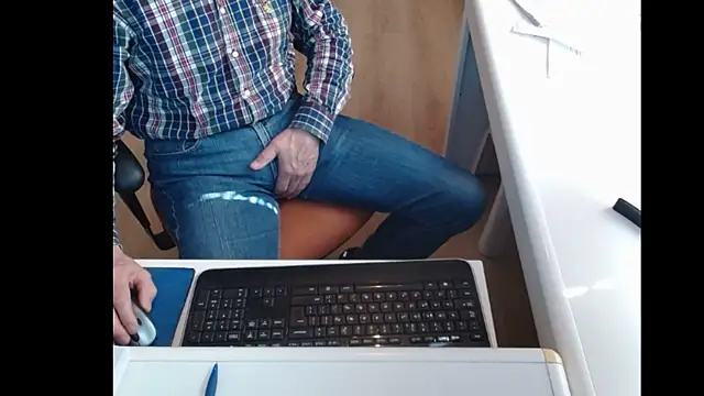 dutchpornking online show from February 2, 2025, 12:24 pm