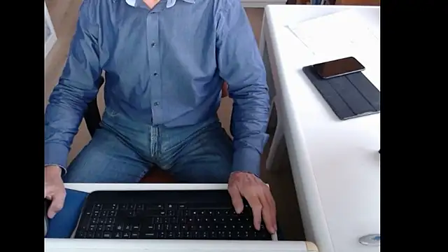 dutchpornking online show from October 3, 2025, 6:43 am