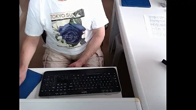 Snapshot of dutchpornking chatting on June 3, 2026, 6:38 am dutchpornking online show from June 3, 2026, 6:38 am
