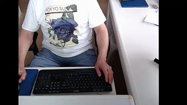 Snapshot of dutchpornking chatting on June 4, 2026, 5:46 am dutchpornking online show from June 4, 2026, 5:46 am