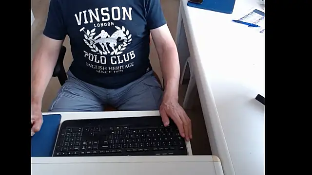 Snapshot of dutchpornking chatting on June 20, 2026, 8:06 am dutchpornking online show from June 20, 2026, 8:06 am