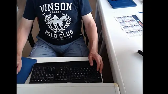 Snapshot of dutchpornking chatting on June 21, 2026, 6:49 am dutchpornking online show from June 21, 2026, 6:49 am