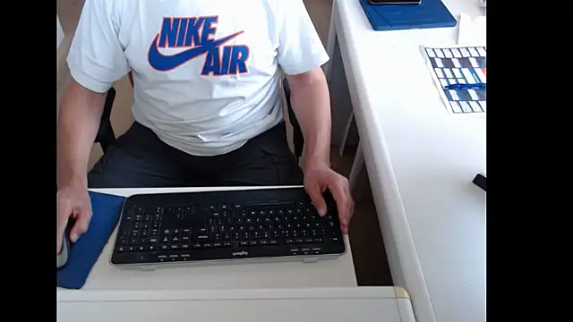 dutchpornking online show from July 4, 2026, 6:08 am