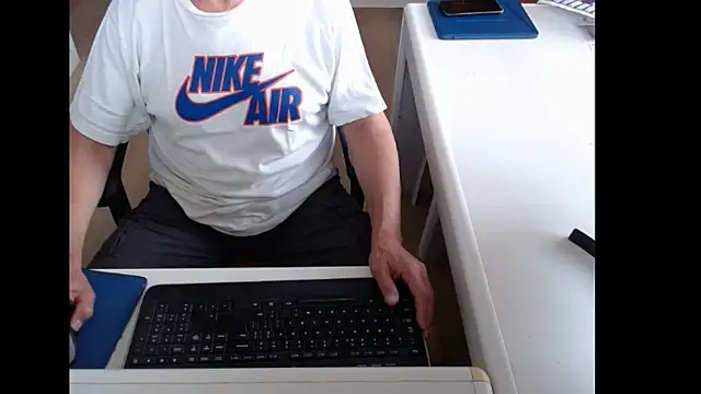 dutchpornking online show from July 5, 2026, 6:20 am